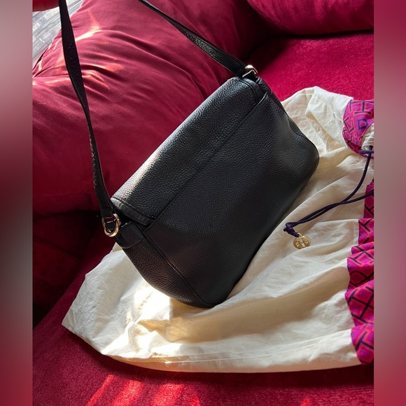 Tory Burch Britten Crossbody Bag - Picture 6 of 9